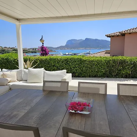 Holiday home Homey Experience - Panorama Sea & Pool *