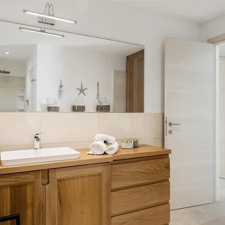 Homey Experience - Panorama Sea & Pool בית נופש גולפו אראנצ'י