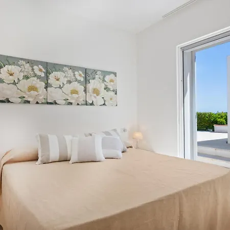 Homey Experience - Panorama Sea & Pool * 골푸아랑시